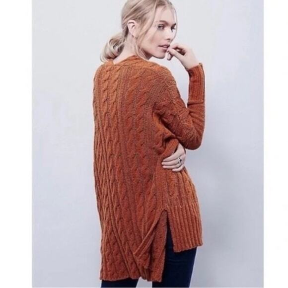 Free People Sweaters - FREE PEOPLE Easy Cable V Neck Sweater in Rust/Burnt Orange Size XS $168 MSRP